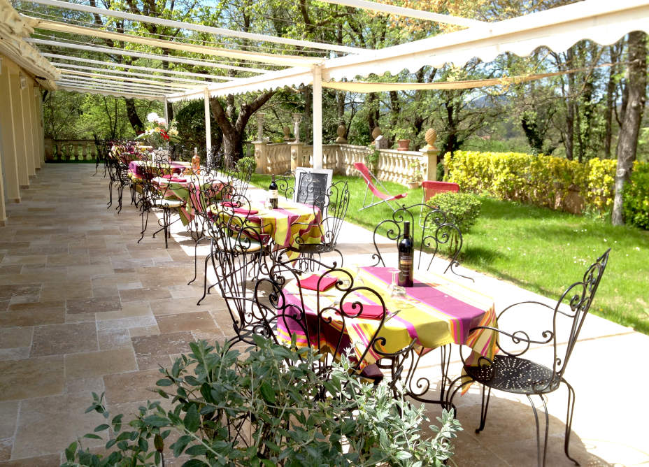 terrasse d'un restaurant